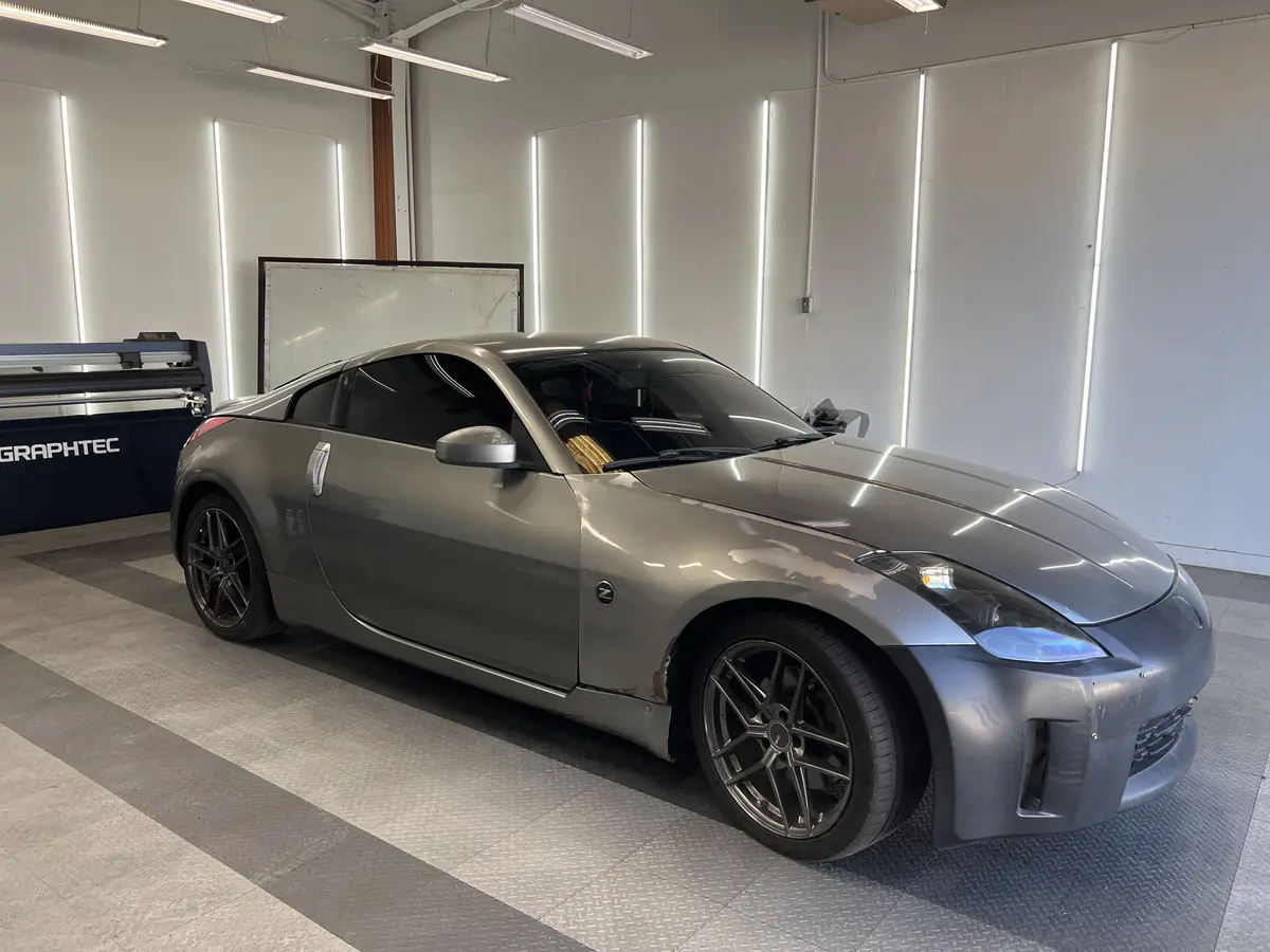Gray Nissan 350Z after Avery Dennison Encore Supreme IR ir ceramic window tint (view 1)