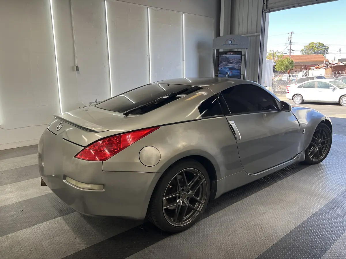 Gray Nissan 350Z after Avery Dennison Encore Supreme IR ir ceramic window tint (view 3)