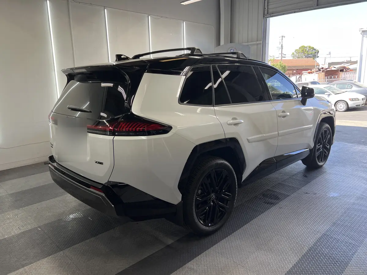 White Toyota RAV4 after Avery Dennison Encore Supreme ceramic window tint (view 3)